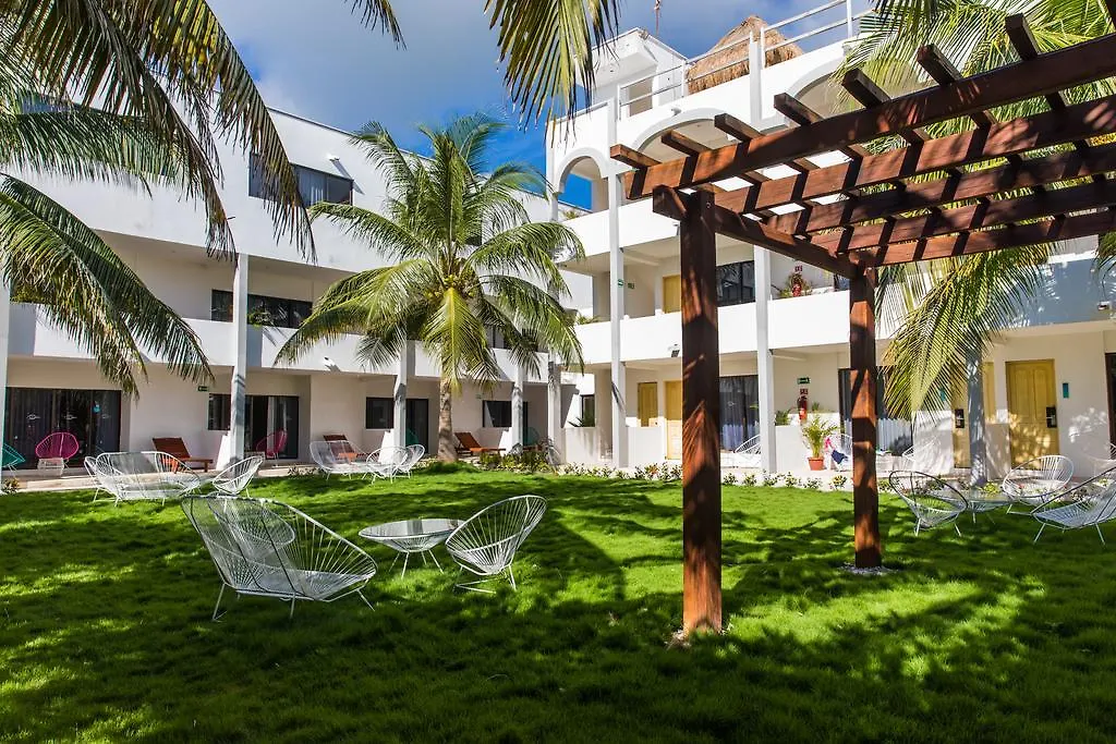 **  Hotel Ojo De Agua Puerto Morelos Mexico