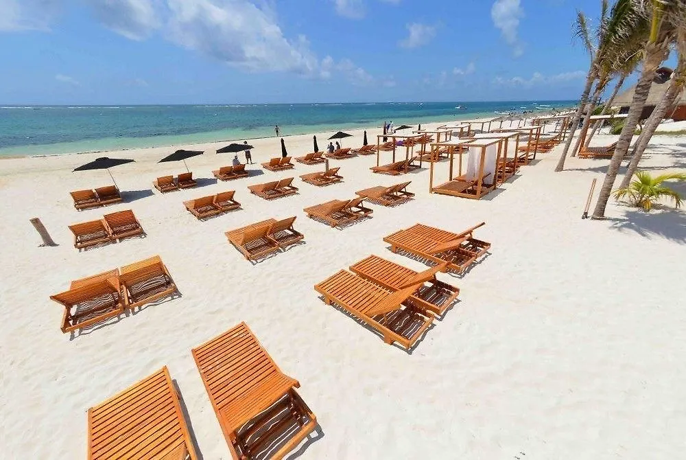 Hotel Ojo De Agua Puerto Morelos 2*,
