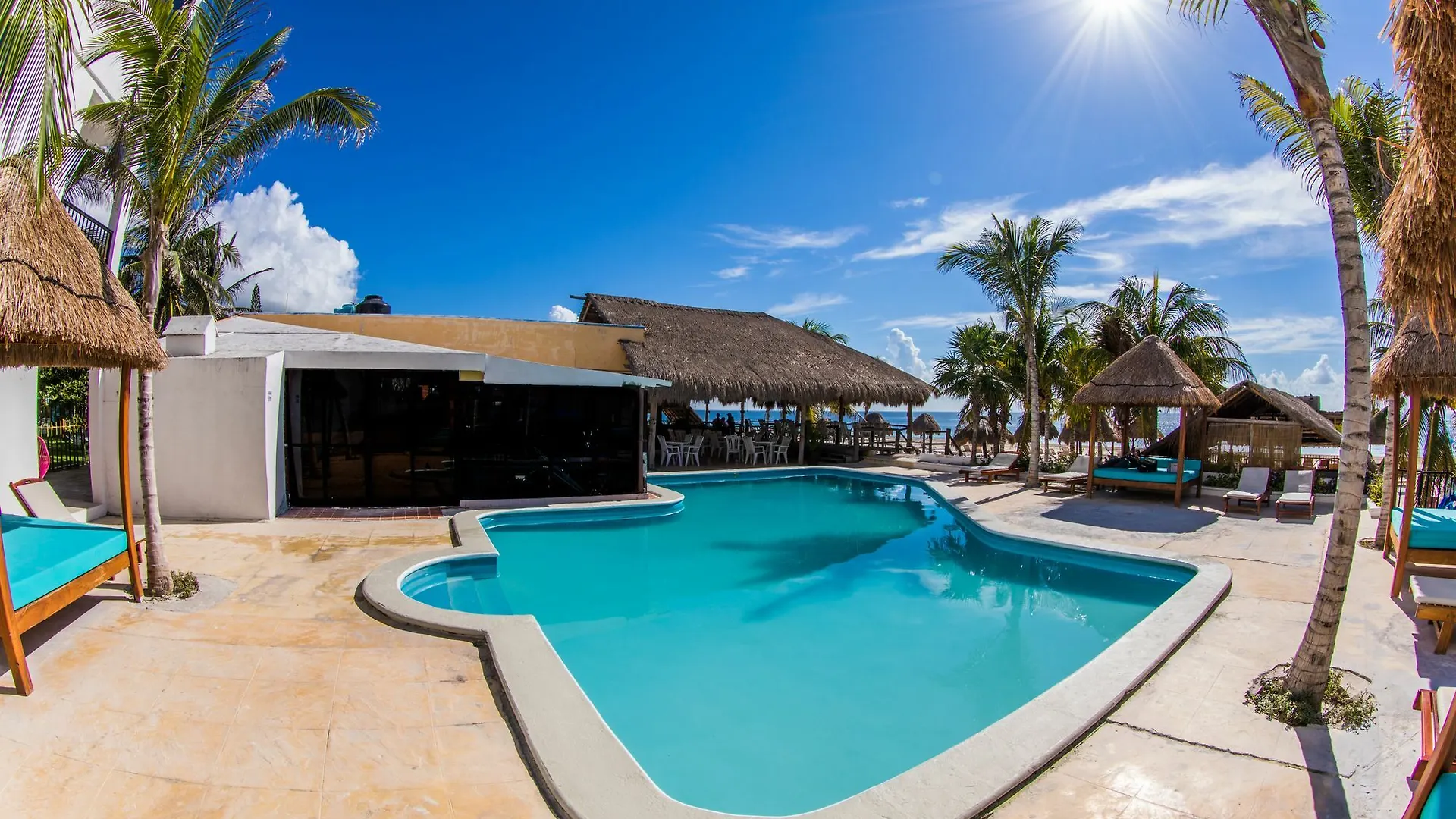 Hotel Ojo De Agua Puerto Morelos 2*,